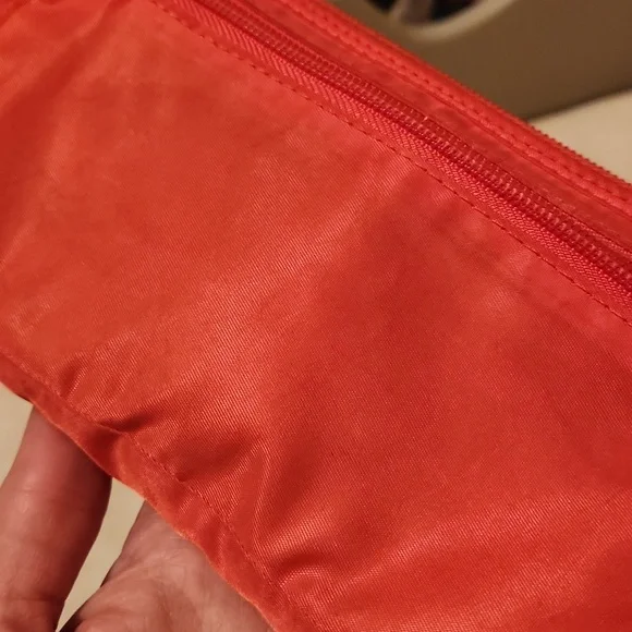 Lug Quilted Orange Wristlet/wallet - Picture 13 of 14